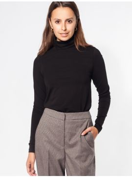 D49.858 Джемпер черный VILATTE